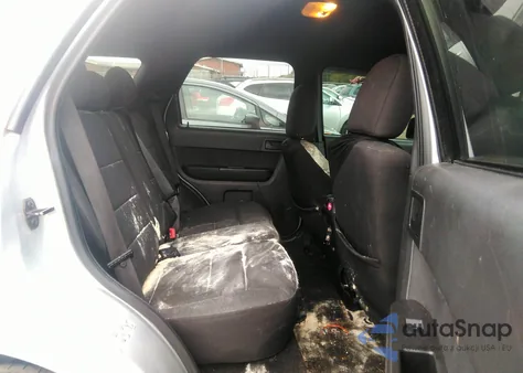 2010 Ford Escape Xlt из США, поврежденный, VIN 1FMCU0DG2AKC84967